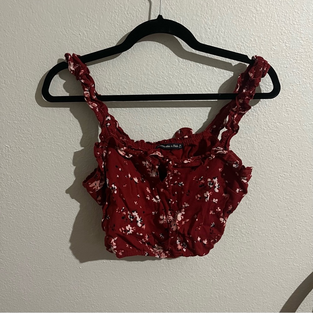 abercrombie and fitch cropped red floral top